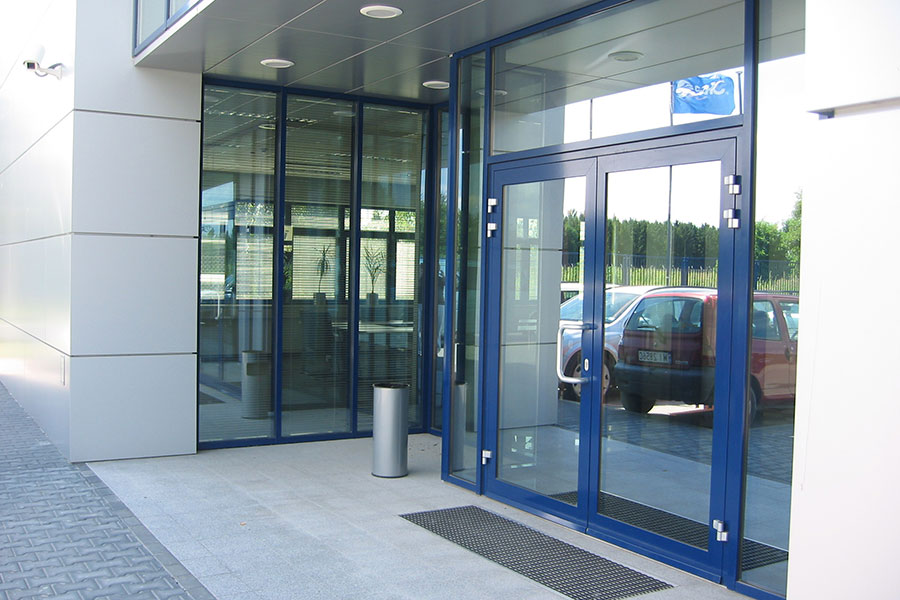 SMC Korneuburg, Eingang